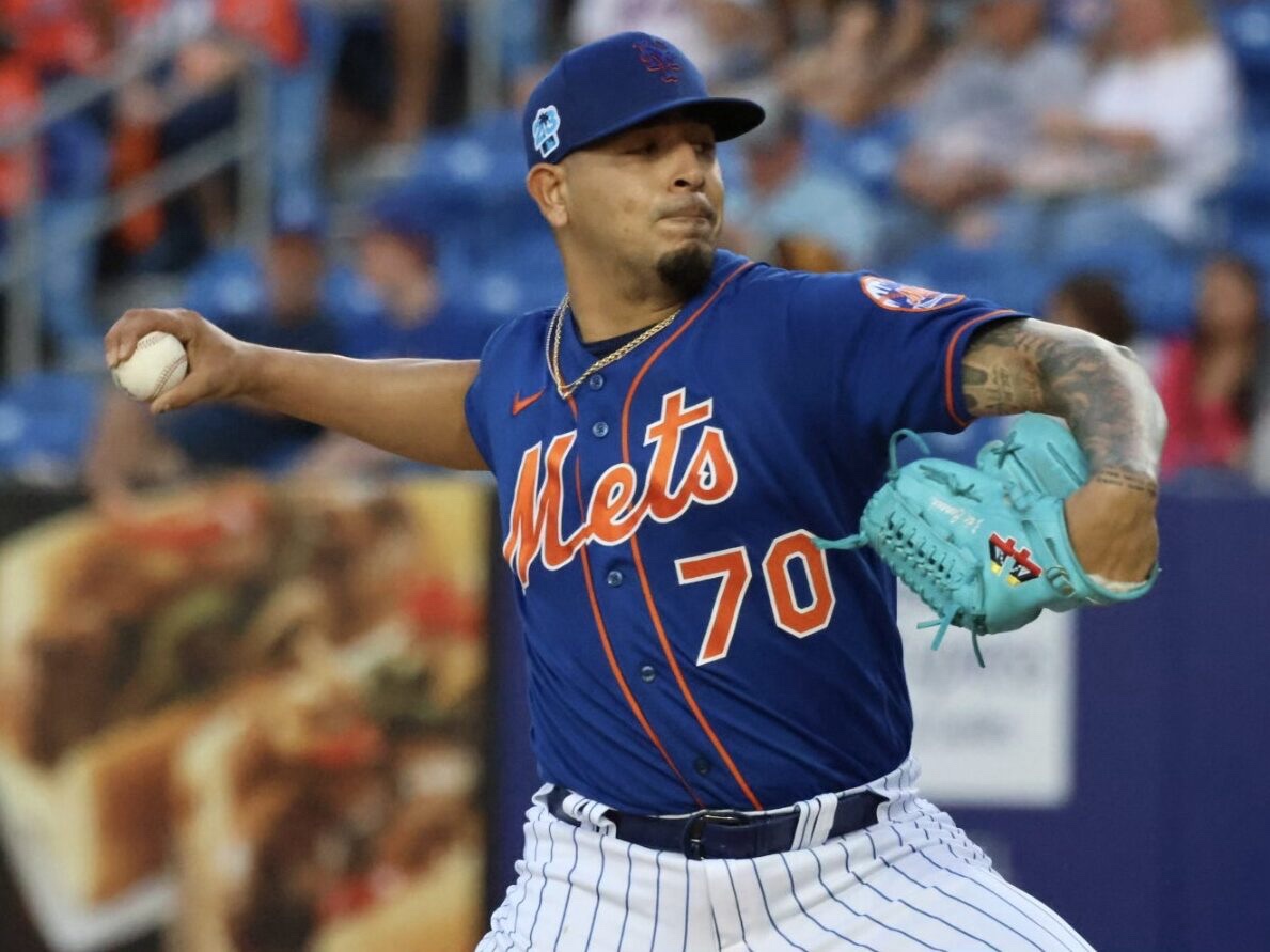 Mets young pitcher now gets a chance to prove himself with Mets ace going on the IL to begin the season.